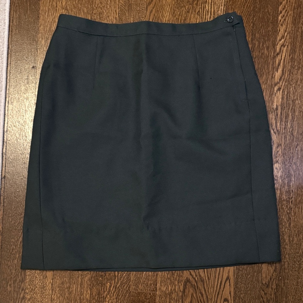 Chic Dark Green Pencil Skirt for Women